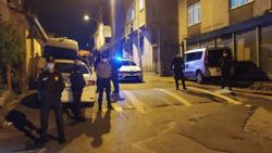 Sultanbeyli'de iki aile arasında bıçaklı kavga: 6 yaralı