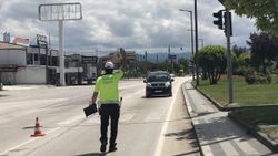 Düzce'de kısıtlamaya uymayanlara para cezası