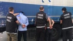Denizli'de uyuşturucu sevkiyatı yapan 4 şüpheli yakalandı
