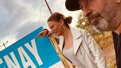 Cem Yılmaz'ın Serenay Sarıkaya paylaşımı