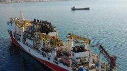 Tükiye'nin illk yerli sondaj gemisi Fatih, Trabzon'da