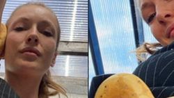 Yasemin Allen, pitonu vücudunda gezdirdi