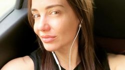Deniz Uğur’dan bikinili poz