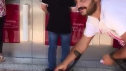 Hatay'da yakalanan dilenci bastonsuz yürümeye başladı