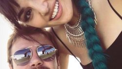 Murat Dalkılıç, Hande Erçel'e masaj yaptı