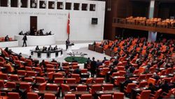 AK Parti ile CHP arasında 'barolar' görüşmesi
