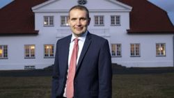Johannesson, yine İzlanda Devlet Başkanı seçildi