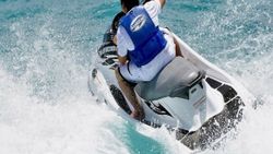 Kıbrıs'a Türkiye'den jet skiyle gitti, tutuklandı