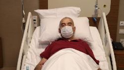 İstanbul’da yaşlı adamın karnından 10 kiloluk tümör çıktı