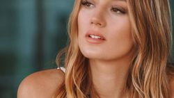 Gizem Karaca, uçak yolculuğunu anlattı