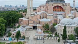 Ayasofya'da 15 Temmuz koreografisi