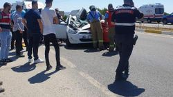 Kamyondan çıkan tekerlek 2 otomobile çarptı: 1 ölü