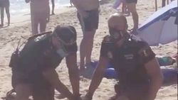 İspanya’da maske takmayan siyahi gözaltına alındı