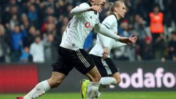 Dorukhan Toköz ile yeni sözleşme imzalanıyor