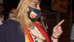 Berna Gözbaşı: Hakem şiddetine dur denmeli