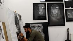 Muşlu grafiker, hiperrealist çizimleriyle beğeni topladı