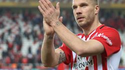 Podolski: Birlik olduk, yıkılmadık