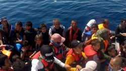 Yunan, 60 sığınmacıyı Türk kara sularına geri itti