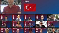 Japonya’dan Türk doktora başarı ödülü