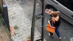 Şişli’de kadınların sokak ortasında mama kavgası