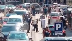 Aracıyla kaçarken 9 araca çarpan şüphelinin yakalanma anı