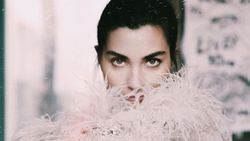 Tuba Büyüküstün sinirlendi