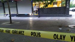 Güngören'de kuyumcudan 10 kilo altın çalındı
