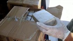 Van'da ‘dur’ ihtarına uymayan otomobilden 56 kilo eroin çıktı