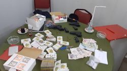 Bursa'da koronaya aldırış etmeden portatif çadır kurup kumar oynadılar