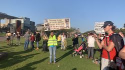 Hollanda’da pedofili yanlısı siyasi parti protesto edildi