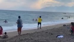 Antalya'da sahte cankurtaranlardan tepki çeken şaka