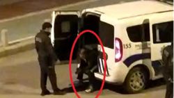 Bursa'da polisten kaçan sürücü biber gazı ile etkisiz hale getirildi