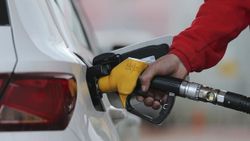 Gece yarısından itibaren motorinde 11 kuruş indirim
