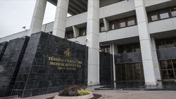 Yabancı ekonomistler, faiz kararının TL'yi destekleyeceğini öngörüyor