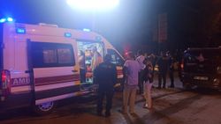 Ankara'da kırmızı ışık ihlali yapan otomobil kaza yaptı: 3 yaralı