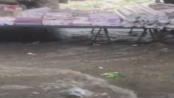 Arnavutköy'de sağanak yağış sele neden oldu