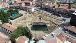 Yozgat'ta 2 bin yıllık Roma hamamının kapısına kilit vuruldu