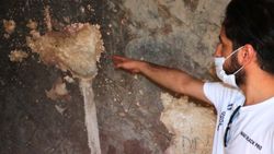 Adıyaman'da tarihi mağara defineciler tarafından tahrip edildi