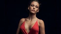 Serenay Sarıkaya'nın doktorundan açıklama