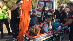 Mersin'de tarım işçilerini taşıyan midibüs devrildi: 1 ölü, 34 yaralı