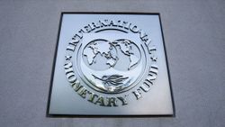 IMF, petrol fiyatlarının 2021'de 46.7 dolar olacağını raporladı