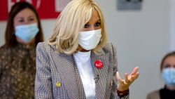 Fransa Cumhurbaşkanı Macron’un eşi Brigitte Macron karantinaya alındı