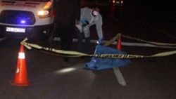 Manisa’da otomobilin çarptığı yaya, metrelerce savruldu