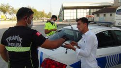 Bursa'da maskesiz gencin bahanesine polis inanmadı