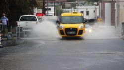 Bodrum’da sokaklar göle döndü