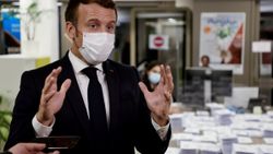 Macron: Aşı zorunlu olmayacak