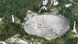 Arecibo teleskobu çöktü
