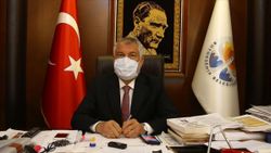 Zeydan Karalar: Koronavirüse karşı delikanlılık olmaz