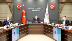 Hazine ve Maliye Bakanı Lütfi Elvan, Hak-İş Genel Başkanı Arslan'ı kabul etti