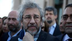 Can Dündar'a 27 yıl 6 ay hapis cezası